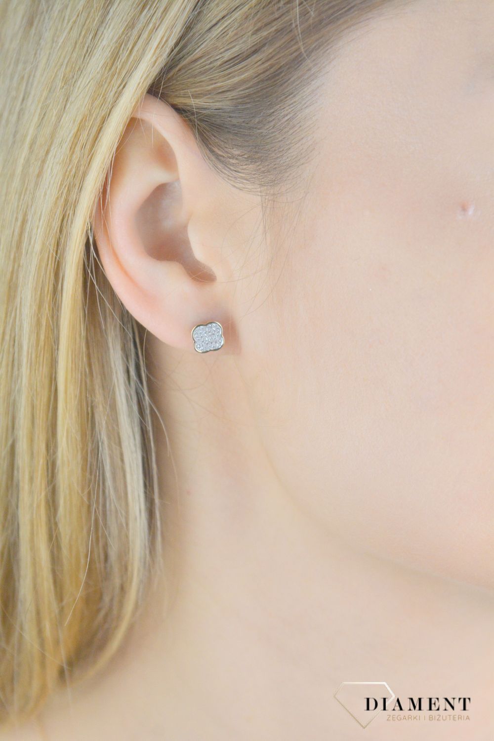 Kolczyki złote damskie 585 wkrętki koniczynki z diamentami 0,15 ct E86410Y S. Złote kolczyki damskie. Złote kolczyki wkrętki. Kolczyki złote z diamentami. Kolczyki złote wkrętki z diamentami. Kolczyki wkrętki złote na prezen (1).jpg